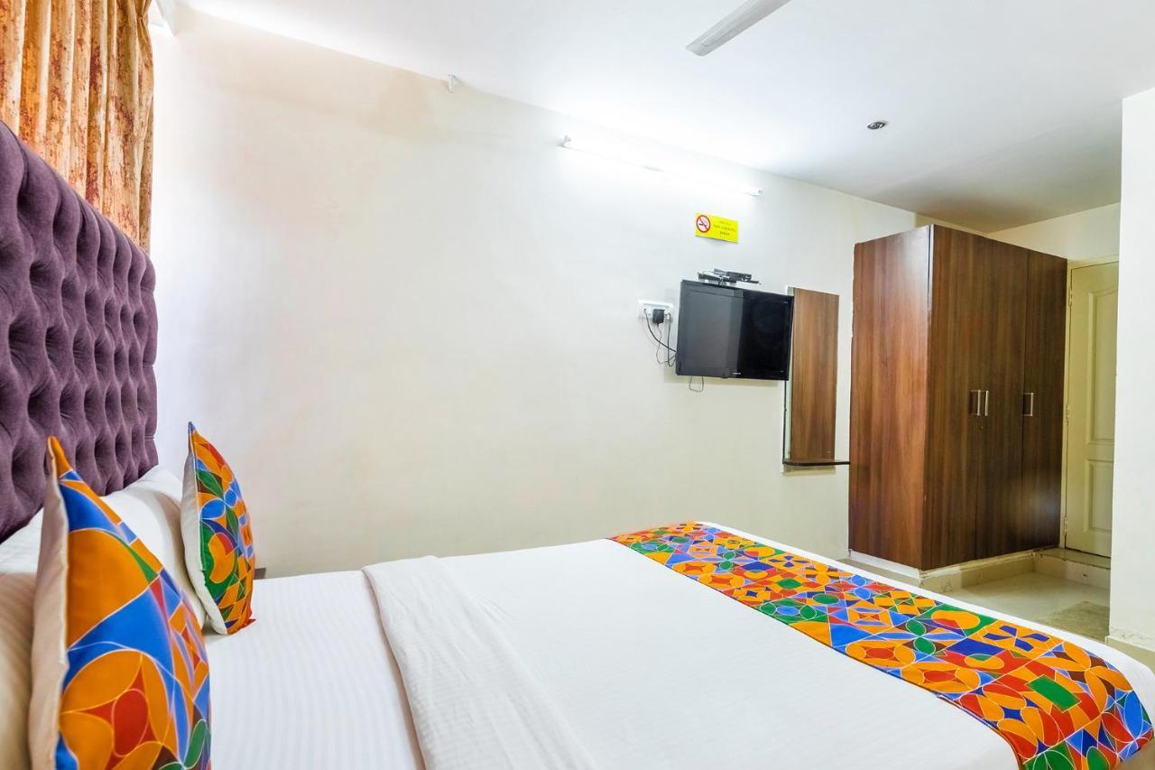העיר בנגלור Fabhotel Astra Suites - Hsr Main Road מראה חיצוני תמונה