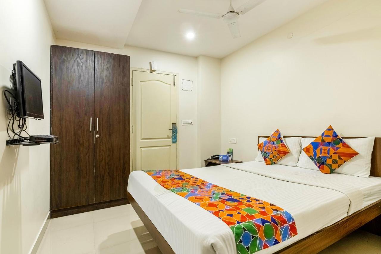 העיר בנגלור Fabhotel Astra Suites - Hsr Main Road מראה חיצוני תמונה