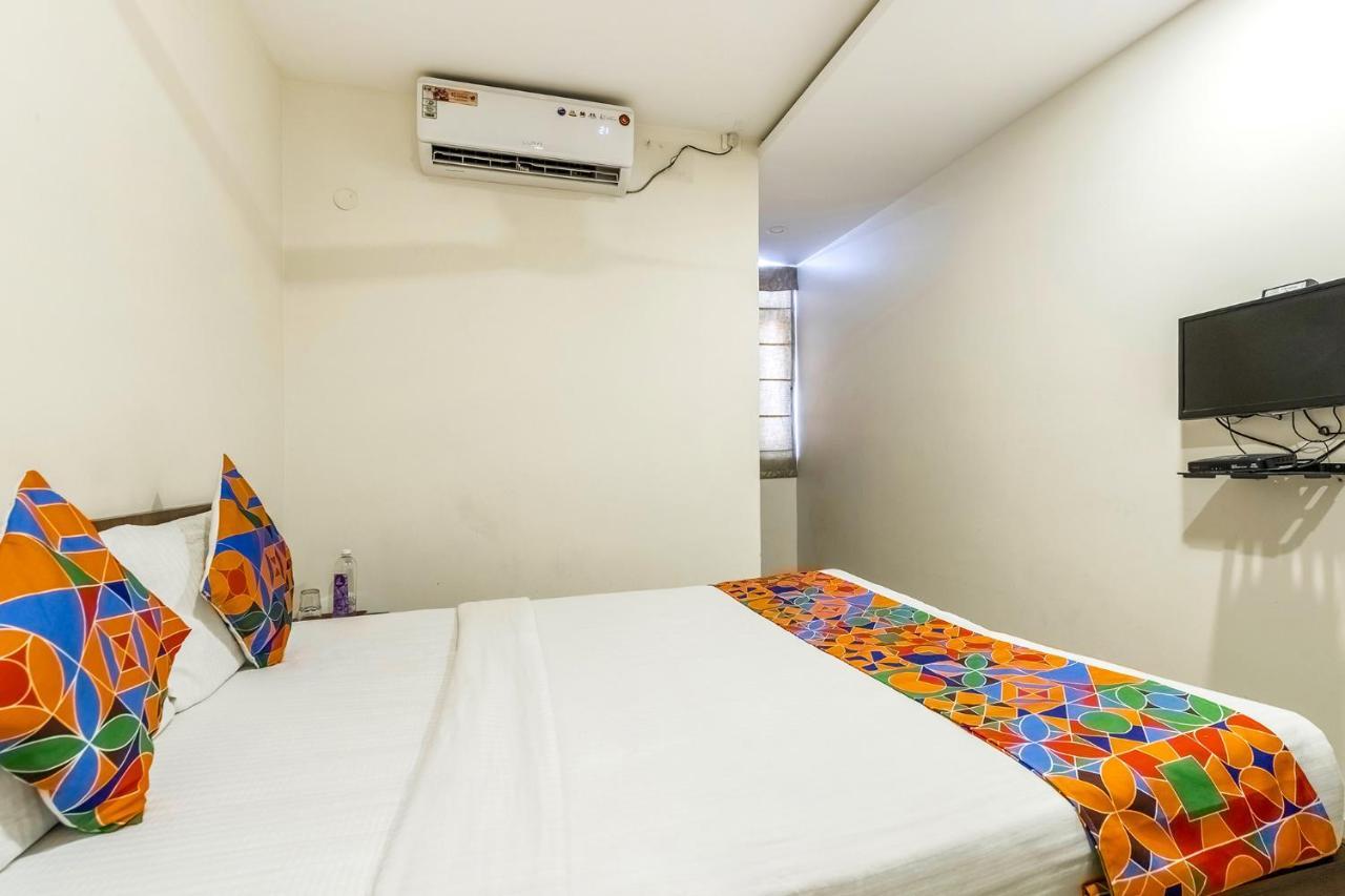 העיר בנגלור Fabhotel Astra Suites - Hsr Main Road מראה חיצוני תמונה