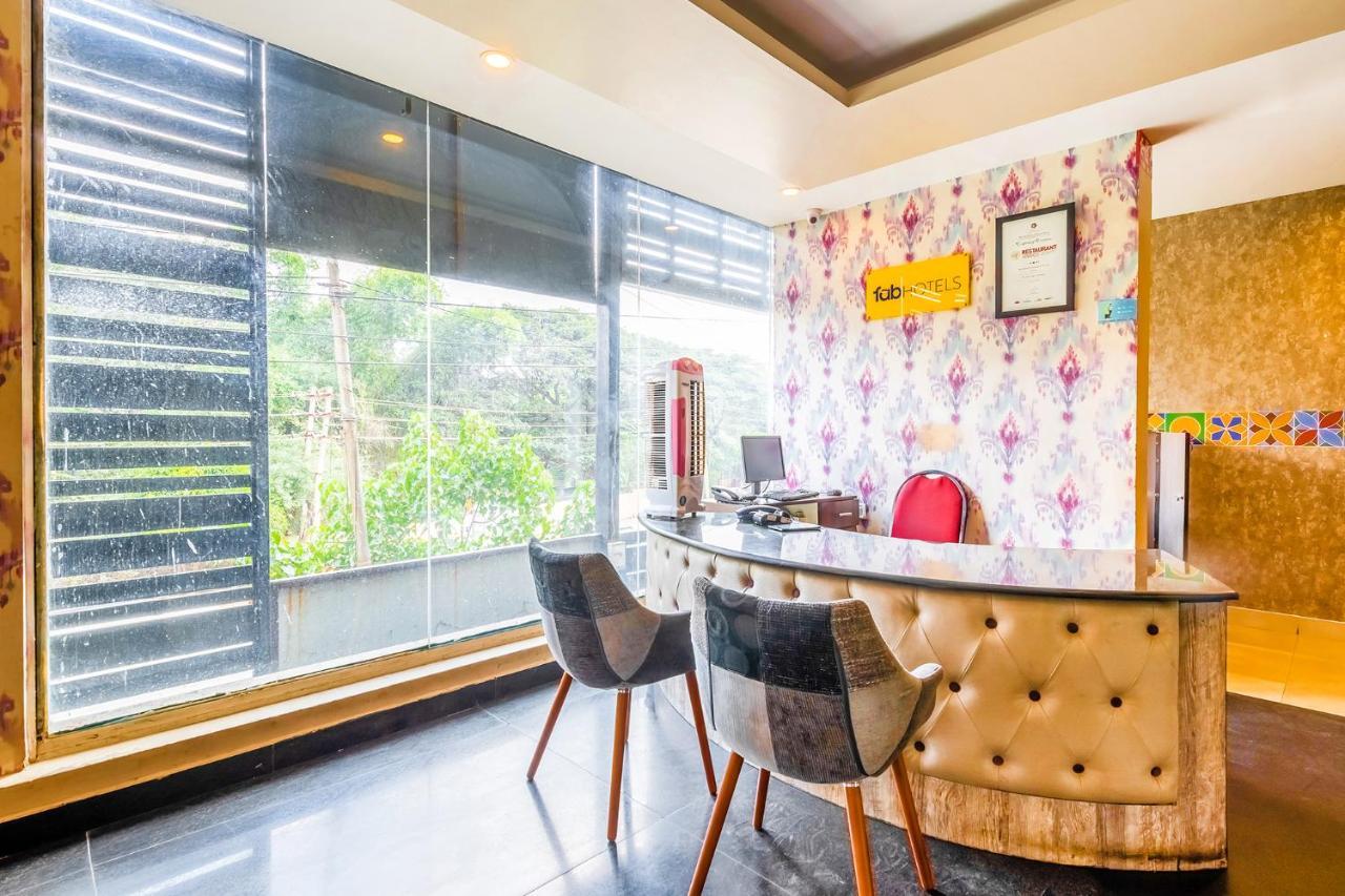 העיר בנגלור Fabhotel Astra Suites - Hsr Main Road מראה חיצוני תמונה