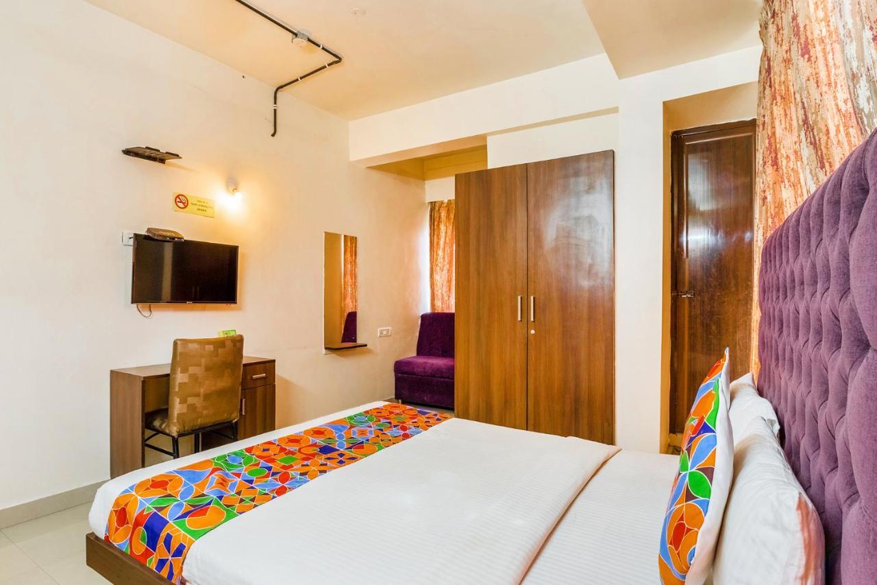 העיר בנגלור Fabhotel Astra Suites - Hsr Main Road מראה חיצוני תמונה