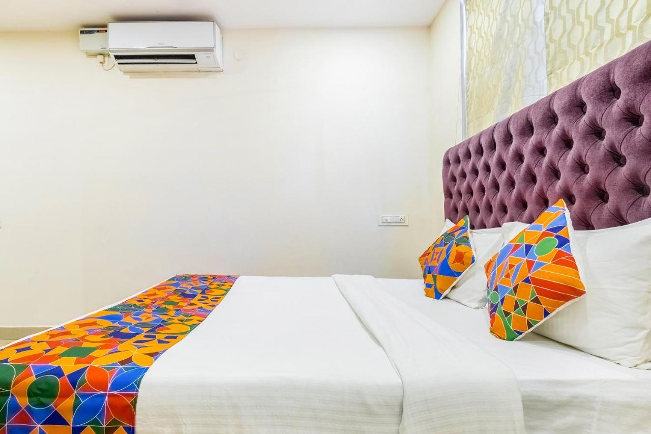 העיר בנגלור Fabhotel Astra Suites - Hsr Main Road מראה חיצוני תמונה